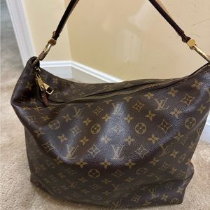 LOUIS VUITTON Monogram Sully MM.